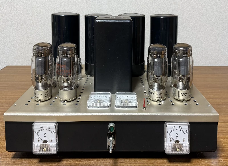 Father's OTL amplifier with CETRON JAN 6336B output tubes, four panel meters for monitoring (Photo 1-12)